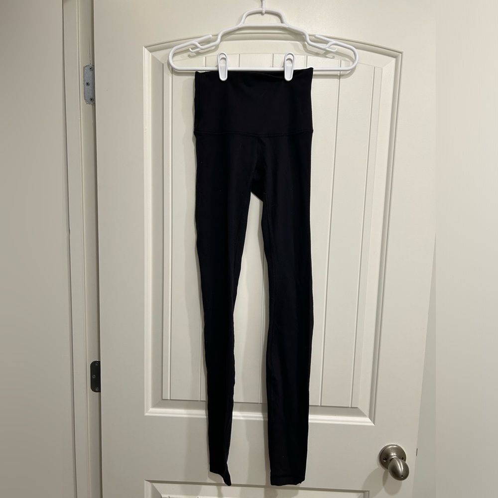 Lululemon Size 2 Black High Waisted Wunder Under leggings